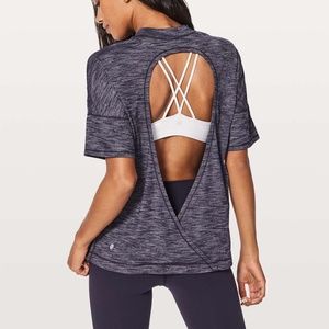 Lululemon hold & let flow tee